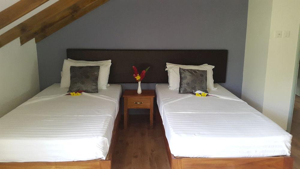 La Modestie Guest House Grand Anse  Eksteriør bilde