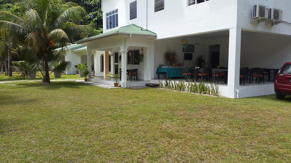 La Modestie Guest House Grand Anse  Eksteriør bilde