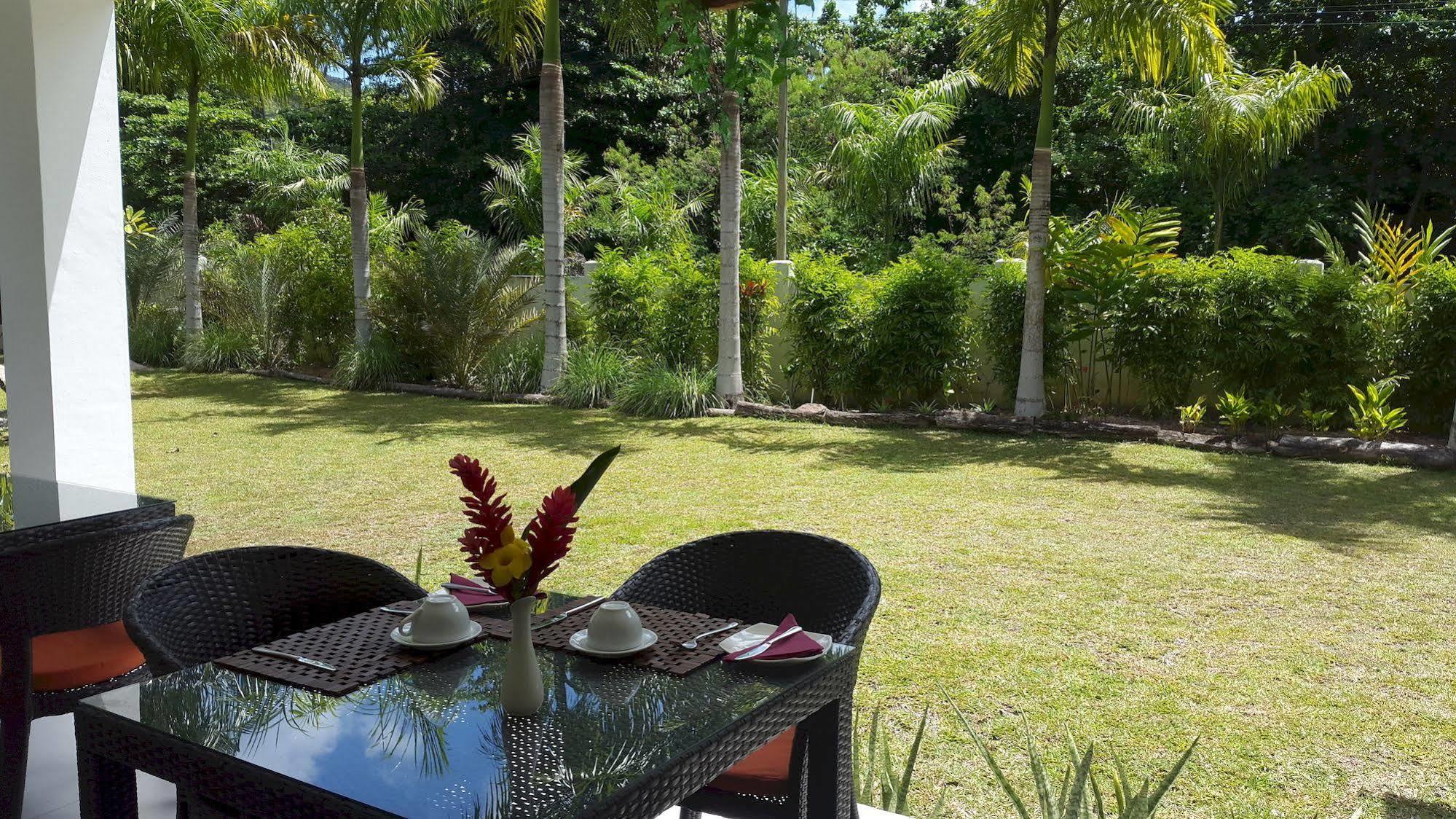 La Modestie Guest House Grand Anse  Eksteriør bilde