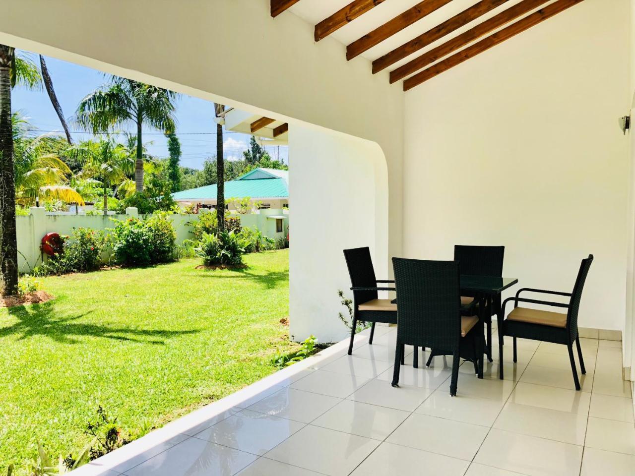 La Modestie Guest House Grand Anse  Eksteriør bilde