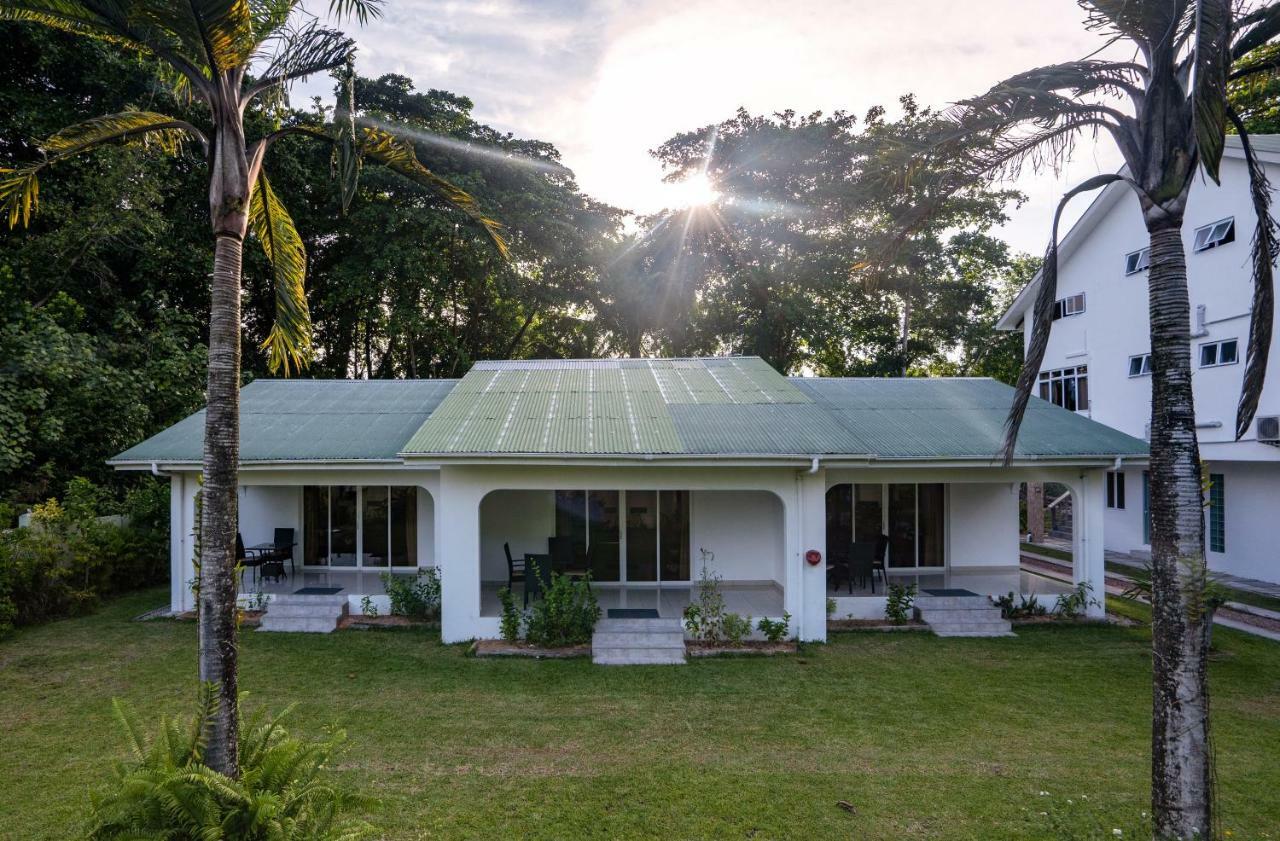 La Modestie Guest House Grand Anse  Eksteriør bilde